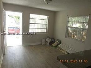 1415 NW 69th St, Miami FL 33147