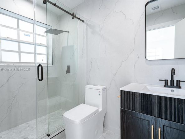 1360 SW 6th Ter, Deerfield Beach FL 33441