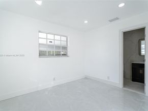 1360 SW 6th Ter, Deerfield Beach FL 33441