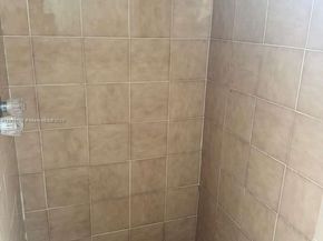 1517 NW 58th Ave, Margate FL 33063