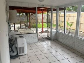 1517 NW 58th Ave, Margate FL 33063