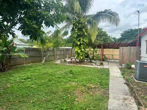 1517 NW 58th Ave, Margate FL 33063