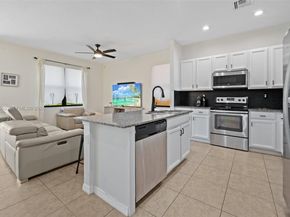 659 NE 191st St, Miami FL 33179