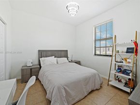 659 NE 191st St, Miami FL 33179