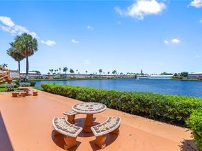 1030 SW 11th St 8M, Hallandale Beach FL 33009