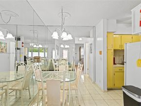 1030 SW 11th St 8M, Hallandale Beach FL 33009