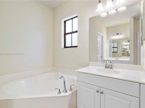 6116 E Grand Cypress Cir E, Coconut Creek FL 33073