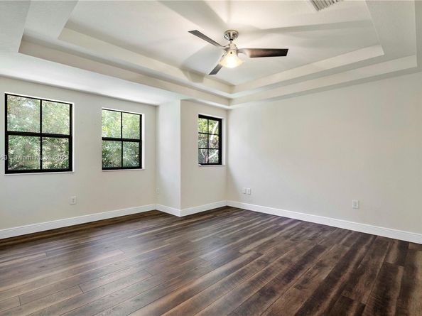 6116 E Grand Cypress Cir E, Coconut Creek FL 33073