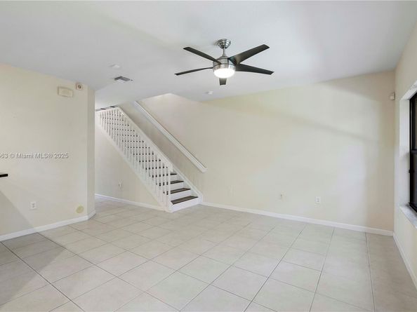 6116 E Grand Cypress Cir E, Coconut Creek FL 33073