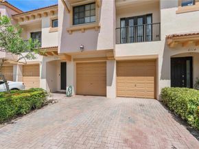 6116 E Grand Cypress Cir E, Coconut Creek FL 33073