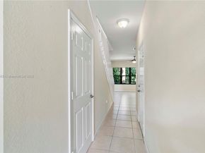6116 E Grand Cypress Cir E, Coconut Creek FL 33073