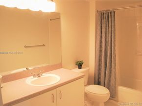 816 NW 11th St 801, Miami FL 33136