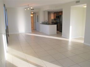 816 NW 11th St 801, Miami FL 33136