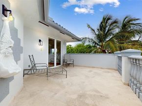 1131 Stillwater Dr, Miami Beach FL 33141