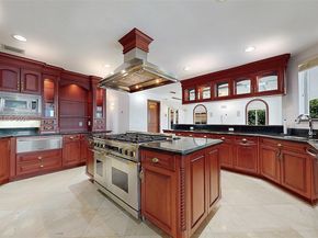 1131 Stillwater Dr, Miami Beach FL 33141