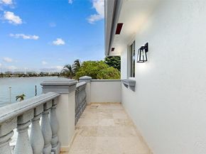 1131 Stillwater Dr, Miami Beach FL 33141