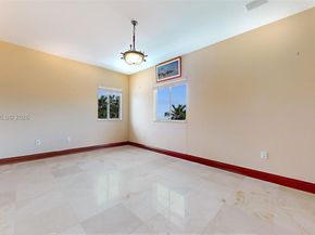 1131 Stillwater Dr, Miami Beach FL 33141