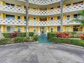 2400 NE 9th St 104, Fort Lauderdale FL 33304