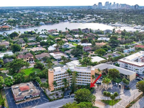 2400 NE 9th St 104, Fort Lauderdale FL 33304