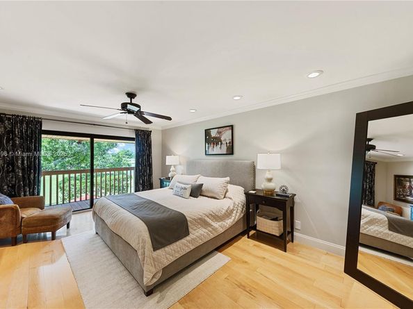 303 Saint Andrews Rd 1968, Hollywood FL 33021