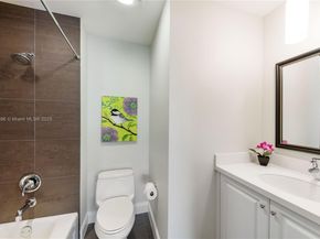 303 Saint Andrews Rd 1968, Hollywood FL 33021