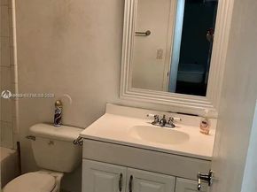 17570 Atlantic Blvd 105, Sunny Isles Beach FL 33160