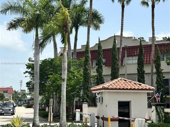 8600 SW 67th Ave 908, Pinecrest FL 33156