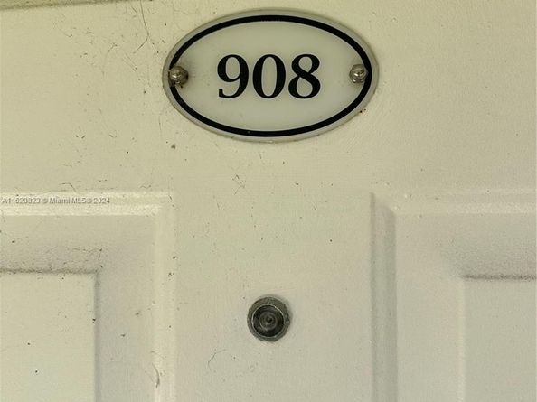 8600 SW 67th Ave 908, Pinecrest FL 33156