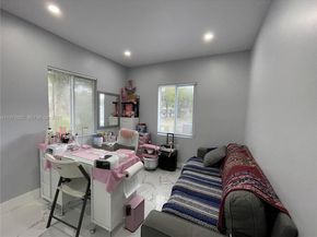 12475 NW 10th Ave, North Miami FL 33168