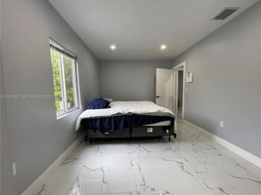 12475 NW 10th Ave, North Miami FL 33168