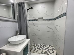 12475 NW 10th Ave, North Miami FL 33168