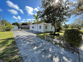 12475 NW 10th Ave, North Miami FL 33168