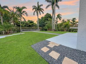 480 W Mount Vernon Dr, Plantation FL 33325