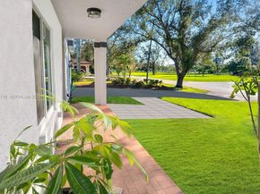 480 W Mount Vernon Dr, Plantation FL 33325