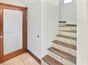 480 W Mount Vernon Dr, Plantation FL 33325