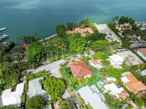 4501 N Bay Rd, Miami Beach FL 33140