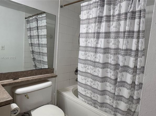 11133 SW 8th St 102, Pembroke Pines FL 33025