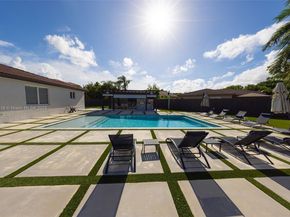 2122 NE 39th Ter, Homestead FL 33033