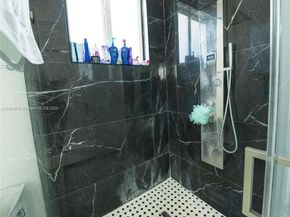 2122 NE 39th Ter, Homestead FL 33033