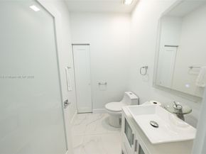 2122 NE 39th Ter, Homestead FL 33033