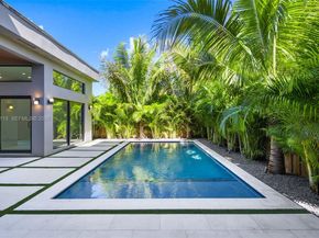 441 NW 44th St, Miami FL 33127