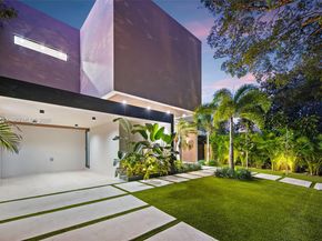 441 NW 44th St, Miami FL 33127