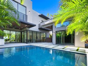 441 NW 44th St, Miami FL 33127