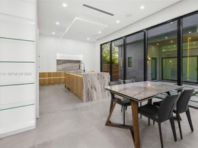 441 NW 44th St, Miami FL 33127