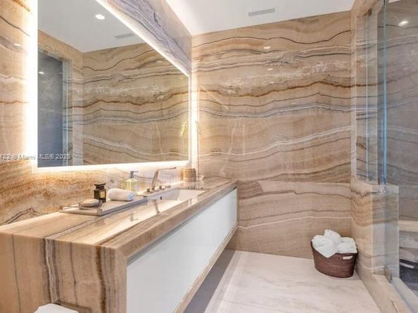 17901 Collins Ave 2604, Sunny Isles Beach FL 33160