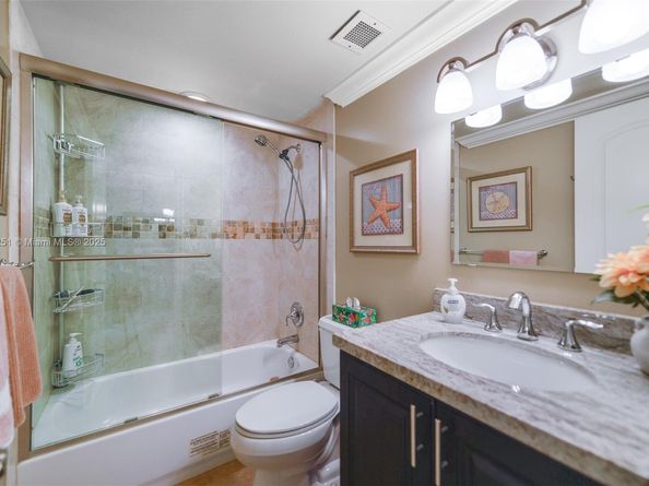 1950 S Ocean Dr 11K, Hallandale Beach FL 33009