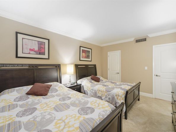 1950 S Ocean Dr 11K, Hallandale Beach FL 33009