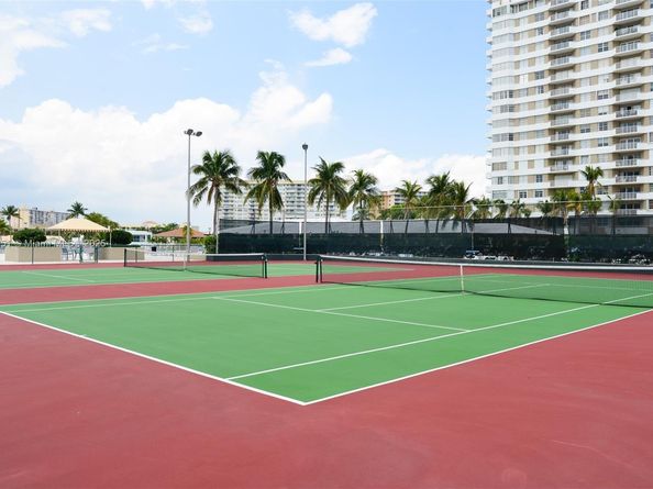 1950 S Ocean Dr 11K, Hallandale Beach FL 33009