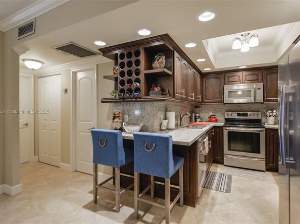 1950 S Ocean Dr 11K, Hallandale Beach FL 33009