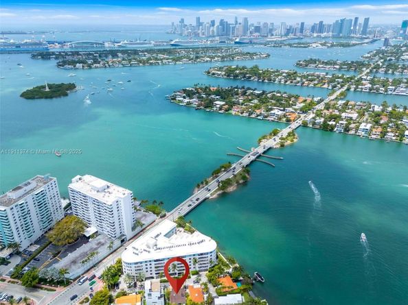 10 Century Ln, Miami Beach FL 33139